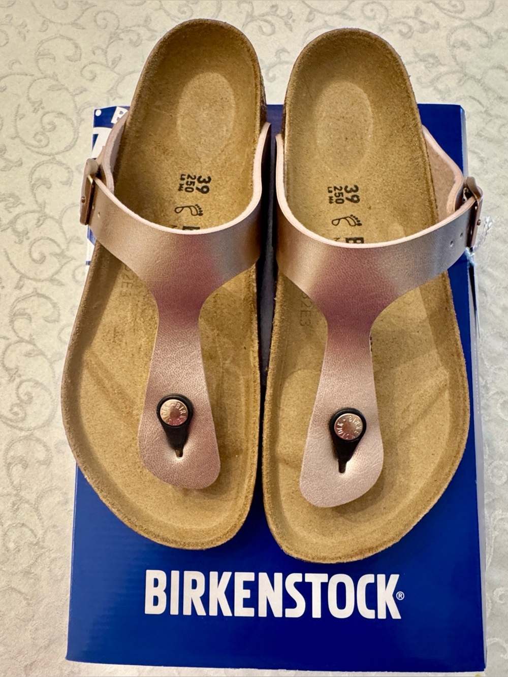 Birkenstock Gizeh Sandal – Birko-Flor Copper – Women’s, EU 39, US 8, Regular Fit - Picture 4 of 11